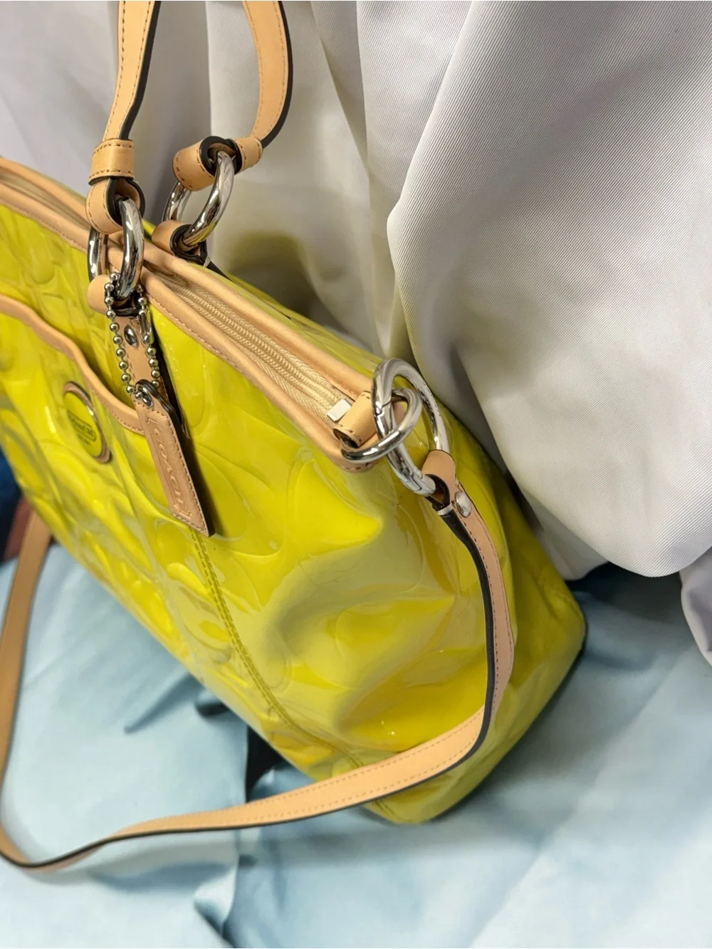 (new+tag) Coach Patent Leather Tote / Shoulder / Crossbody Monogram Siganture